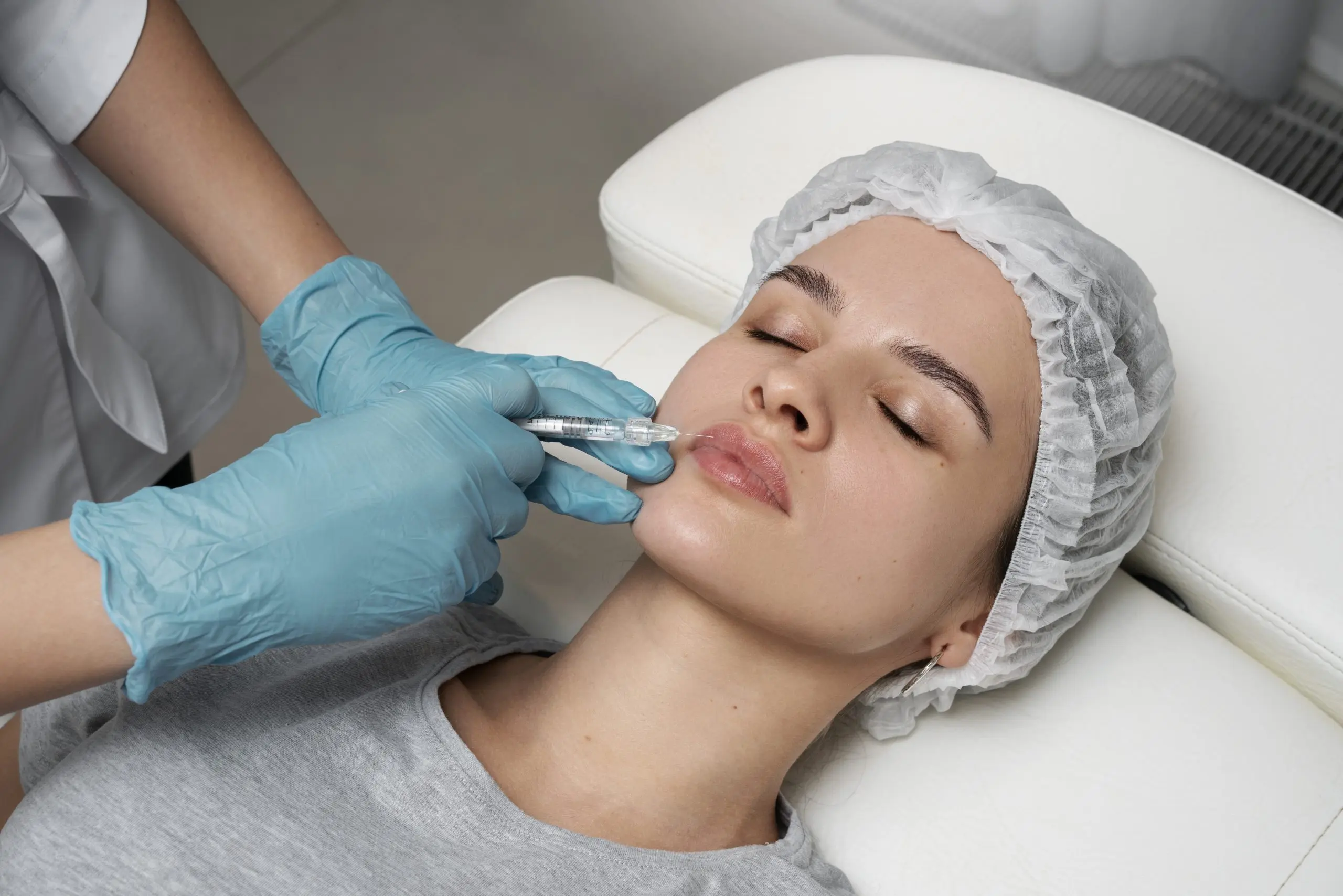 Everything You Need to Know About Lip Filler Before Making an Appointment